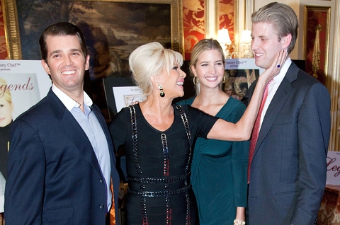 Ivana: Người vợ cùng ông Donald Trump xây dựng cơ ngơi bạc tỉ - Ảnh 2. Ivana: Người vợ cùng ông Donald Trump xây dựng cơ ngơi bạc tỉ - Ảnh 2.