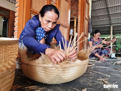 Bí quyết sinh tồn của bách nghệ kinh đô - Kỳ 1: Bao La bước qua thời cơ cực - Ảnh 2. Bí quyết sinh tồn của bách nghệ kinh đô - Kỳ 1: Bao La bước qua thời cơ cực - Ảnh 2.