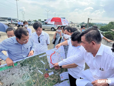 Tin sáng 15-7: Mở bán vé máy bay Tết 2023; TP.HCM tổ chức hội nghị triển khai dự án vành đai 3 - Ảnh 1. Tin sáng 15-7: Mở bán vé máy bay Tết 2023; TP.HCM tổ chức hội nghị triển khai dự án vành đai 3 - Ảnh 1.