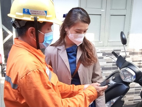 EVNHCMC ngừng nhắn tin SMS từ ngày 1-8-2022 - Ảnh 2. EVNHCMC ngừng nhắn tin SMS từ ngày 1-8-2022 - Ảnh 2.