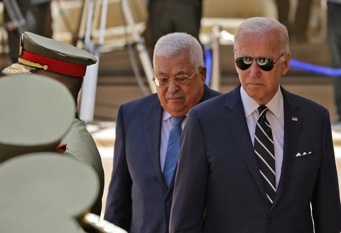 Thăm vùng Vịnh, ông Biden không chỉ muốn dầu - Ảnh 1. Thăm vùng Vịnh, ông Biden không chỉ muốn dầu - Ảnh 1.