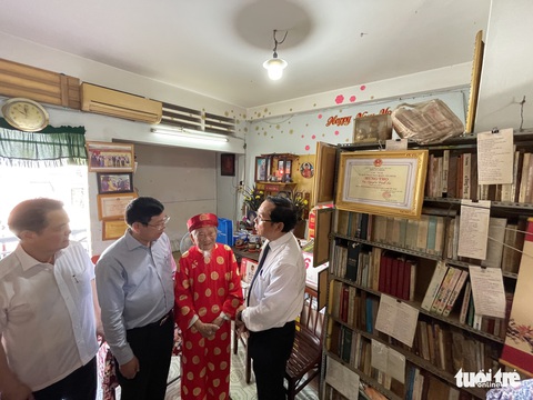 Cuộc phỏng vấn đặc biệt của Bí thư Nguyễn Văn Nên với nhà nghiên cứu 102 tuổi - Ảnh 3. Cuộc phỏng vấn đặc biệt của Bí thư Nguyễn Văn Nên với nhà nghiên cứu 102 tuổi - Ảnh 3.