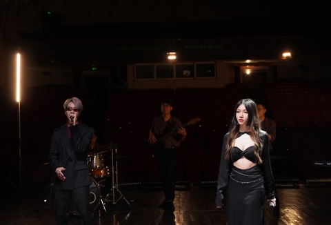 Orange bật mí hậu trường khó quên khi đóng cặp tình nhân với ‘ông chú’ Emcee L (Da LAB) - Ảnh 4. Orange bật mí hậu trường khó quên khi đóng cặp tình nhân với ‘ông chú’ Emcee L (Da LAB) - Ảnh 4.