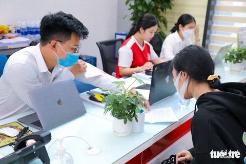 Tuyển sinh đại học 2022: Điểm chuẩn xét học bạ cao ngất ngưởng - Ảnh 3. Tuyển sinh đại học 2022: Điểm chuẩn xét học bạ cao ngất ngưởng - Ảnh 3.