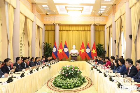 Chủ tịch nước, Phó chủ tịch nước gặp Phó chủ tịch nước Lào - Ảnh 5. Chủ tịch nước, Phó chủ tịch nước gặp Phó chủ tịch nước Lào - Ảnh 5.