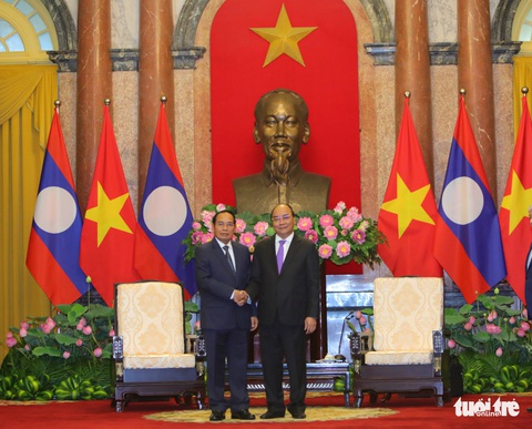 Chủ tịch nước, Phó chủ tịch nước gặp Phó chủ tịch nước Lào - Ảnh 1. Chủ tịch nước, Phó chủ tịch nước gặp Phó chủ tịch nước Lào - Ảnh 1.