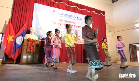 Dấu ấn Mùa hè xanh trên đất bạn Lào của chiến sĩ tình nguyện TP.HCM - Ảnh 7. Dấu ấn Mùa hè xanh trên đất bạn Lào của chiến sĩ tình nguyện TP.HCM - Ảnh 7.