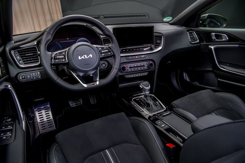 SUV cỡ nhỏ cận sang của Kia được nâng cấp: Thiết kế đậm chất Hàn, còn nhiều điểm chưa sang - Ảnh 3. SUV cỡ nhỏ cận sang của Kia được nâng cấp: Thiết kế đậm chất Hàn, còn nhiều điểm chưa sang - Ảnh 3.