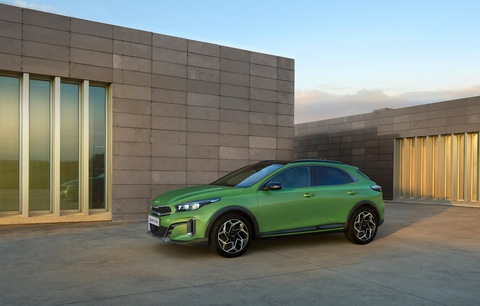 SUV cỡ nhỏ cận sang của Kia được nâng cấp: Thiết kế đậm chất Hàn, còn nhiều điểm chưa sang - Ảnh 1. SUV cỡ nhỏ cận sang của Kia được nâng cấp: Thiết kế đậm chất Hàn, còn nhiều điểm chưa sang - Ảnh 1.