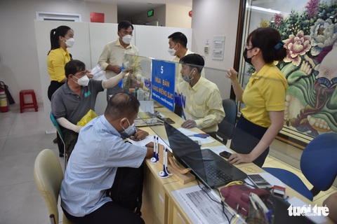 Giá vàng miếng SJC giảm sốc, mất 2,6 triệu đồng/lượng chỉ trong vài giờ - Ảnh 1. Giá vàng miếng SJC giảm sốc, mất 2,6 triệu đồng/lượng chỉ trong vài giờ - Ảnh 1.