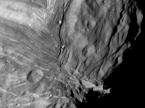 NASA nỗ lực giải đáp bí ẩn hơn 3 thập kỷ về hành tinh lạnh nhất Hệ Mặt trời - Ảnh 4. NASA nỗ lực giải đáp bí ẩn hơn 3 thập kỷ về hành tinh lạnh nhất Hệ Mặt trời - Ảnh 4.