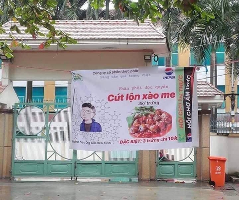 Những biển quảng cáo ảo tung chảo chỉ có ở Việt Nam - Ảnh 9. Những biển quảng cáo ảo tung chảo chỉ có ở Việt Nam - Ảnh 9.