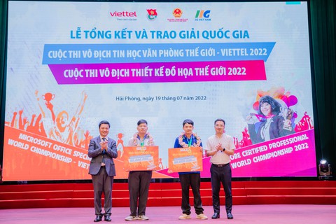 9 quán quân nhận giải vô địch tin học văn phòng và thiết kế đồ họa thế giới năm 2022 - Ảnh 1. 9 quán quân nhận giải vô địch tin học văn phòng và thiết kế đồ họa thế giới năm 2022 - Ảnh 1.