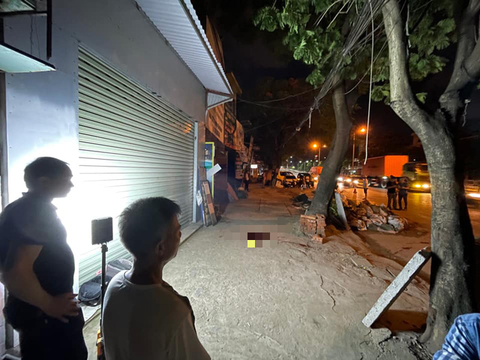 Truy tìm hung thủ chém chết người vì bị tạt đầu xe - Ảnh 1. Truy tìm hung thủ chém chết người vì bị tạt đầu xe - Ảnh 1.