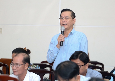 Đang vừa thiếu tiền vừa thiếu người, phường đông dân nhất TP.HCM lo dịch bùng lại - Ảnh 1. Đang vừa thiếu tiền vừa thiếu người, phường đông dân nhất TP.HCM lo dịch bùng lại - Ảnh 1.