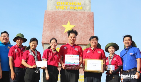 Một tuần tình nguyện nơi đảo tiền tiêu Phú Quý - Ảnh 11. Một tuần tình nguyện nơi đảo tiền tiêu Phú Quý - Ảnh 11.