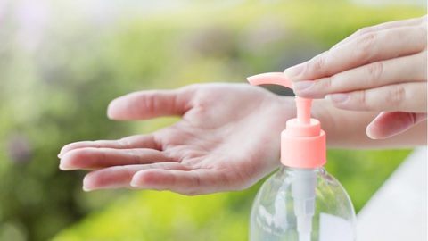 Làm sao giữ nền sức khỏe tốt trong ‘mùa thất thường’? - Ảnh 3. Làm sao giữ nền sức khỏe tốt trong ‘mùa thất thường’? - Ảnh 3.
