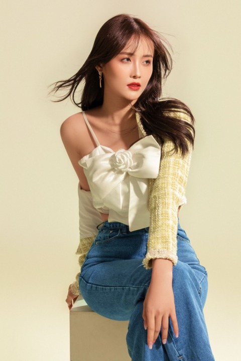 Trương Mỹ Nhân gặp khó khi đóng phim vì chân quá dài - Ảnh 6. Trương Mỹ Nhân gặp khó khi đóng phim vì chân quá dài - Ảnh 6.