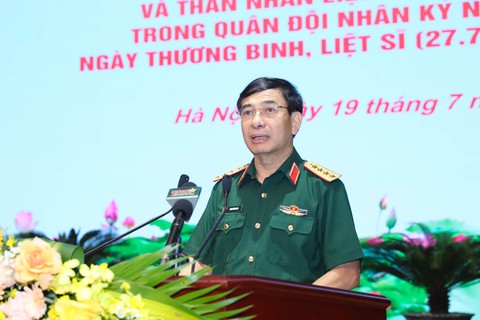 Đại tướng Phan Văn Giang: Chăm lo người có công, thân nhân liệt sĩ vừa là nhiệm vụ, vừa là tình cảm - Ảnh 1. Đại tướng Phan Văn Giang: Chăm lo người có công, thân nhân liệt sĩ vừa là nhiệm vụ, vừa là tình cảm - Ảnh 1.