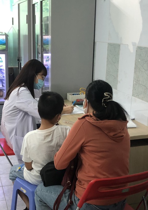 Trẻ chậm tăng trưởng vẫn có thể cao thêm 8 - 12cm/năm nếu được can thiệp - Ảnh 1. Trẻ chậm tăng trưởng vẫn có thể cao thêm 8 - 12cm/năm nếu được can thiệp - Ảnh 1.