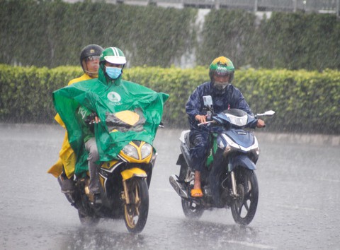 Thời tiết hôm nay 20-7: Nắng nóng chấm dứt, cả nước có mưa - Ảnh 1. Thời tiết hôm nay 20-7: Nắng nóng chấm dứt, cả nước có mưa - Ảnh 1.