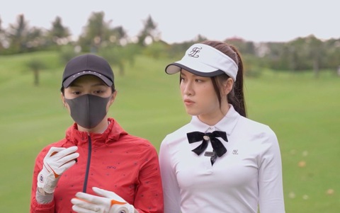 Thanh Thanh Huyền khui hàng loạt bí mật của Hương Giang trên sân golf - Ảnh 4. Thanh Thanh Huyền khui hàng loạt bí mật của Hương Giang trên sân golf - Ảnh 4.