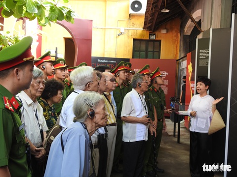Có một ‘cung trầm’ ở di tích nhà tù Hỏa Lò tháng 7 này - Ảnh 1. Có một ‘cung trầm’ ở di tích nhà tù Hỏa Lò tháng 7 này - Ảnh 1.