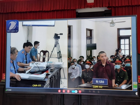 Vụ tịnh thất Bồng Lai: Bị cáo Nhất Nguyên thừa nhận tạo tài khoản 5 chú tiểu để kiếm tiền - Ảnh 2. Vụ tịnh thất Bồng Lai: Bị cáo Nhất Nguyên thừa nhận tạo tài khoản 5 chú tiểu để kiếm tiền - Ảnh 2.