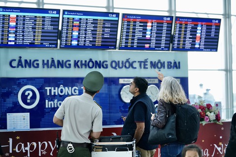 Siết việc tuân thủ kế hoạch bay của các hãng để giảm chậm, hủy chuyến - Ảnh 1. Siết việc tuân thủ kế hoạch bay của các hãng để giảm chậm, hủy chuyến - Ảnh 1.