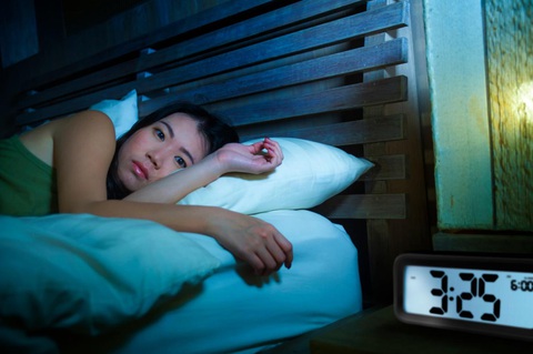 Cải thiện chứng mất ngủ hiệu quả nhờ cây cỏ quanh ta - Ảnh 1. Cải thiện chứng mất ngủ hiệu quả nhờ cây cỏ quanh ta - Ảnh 1.