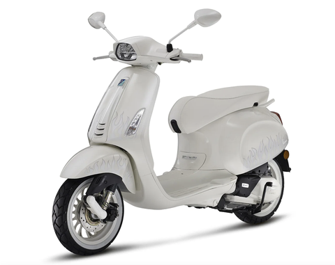 Vespa Sprint Justin Bieber ra mắt khách Việt, giá từ 115,8 triệu đồng - Ảnh 6. Vespa Sprint Justin Bieber ra mắt khách Việt, giá từ 115,8 triệu đồng - Ảnh 6.