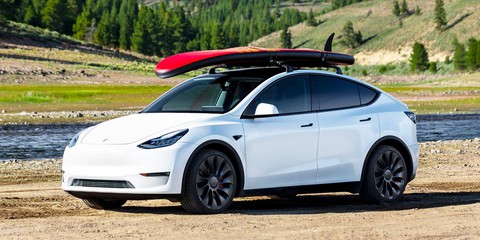 Elon Musk xấu hổ vì giá xe điện Tesla tăng - Ảnh 1. Elon Musk xấu hổ vì giá xe điện Tesla tăng - Ảnh 1.