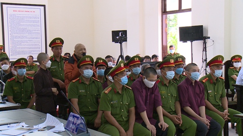 Vụ tịnh thất Bồng Lai: Tòa tuyên bị cáo Lê Tùng Vân 5 năm tù - Ảnh 1. Vụ tịnh thất Bồng Lai: Tòa tuyên bị cáo Lê Tùng Vân 5 năm tù - Ảnh 1.