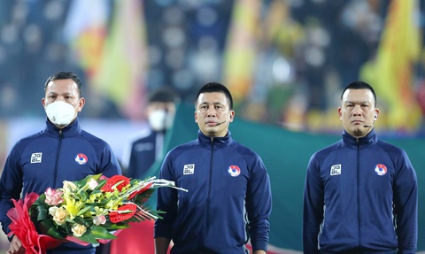 Trọng tài FIFA Hoàng Ngọc Hà không được phân công làm nhiệm vụ tại vòng 9 V-League 2022 - Ảnh 1. Trọng tài FIFA Hoàng Ngọc Hà không được phân công làm nhiệm vụ tại vòng 9 V-League 2022 - Ảnh 1.