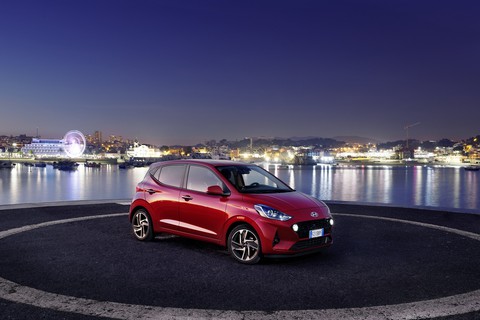 Hyundai i10 sẽ bị thay thế bằng xe điện cỡ nhỏ giá rẻ đầu tiên trên thế giới - Ảnh 1. Hyundai i10 sẽ bị thay thế bằng xe điện cỡ nhỏ giá rẻ đầu tiên trên thế giới - Ảnh 1.