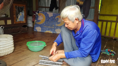 Nước đổ về nhiều, dân đầu nguồn sông Tiền, sông Hậu phấn khởi chuẩn bị đánh bắt cá - Ảnh 7. Nước đổ về nhiều, dân đầu nguồn sông Tiền, sông Hậu phấn khởi chuẩn bị đánh bắt cá - Ảnh 7.