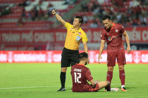 CLB Hải Phòng sẽ phải nhận án phạt nặng - Ảnh 1. CLB Hải Phòng sẽ phải nhận án phạt nặng - Ảnh 1.