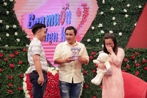 Chàng trai tích cóp được 100 triệu cưới vợ sau 4 năm lên show hẹn hò - Ảnh 1. Chàng trai tích cóp được 100 triệu cưới vợ sau 4 năm lên show hẹn hò - Ảnh 1.