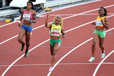 Lạ lùng tên lửa bỏ túi Fraser-Pryce - Ảnh 1. Lạ lùng tên lửa bỏ túi Fraser-Pryce - Ảnh 1.