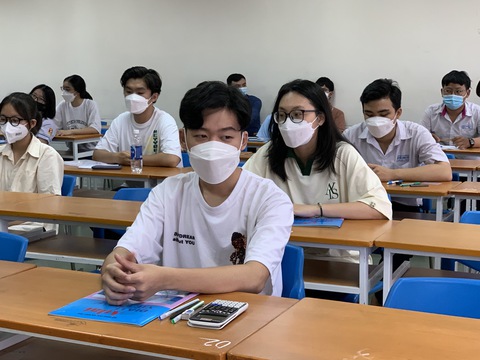 Hôm nay 22-7, bắt đầu đăng ký, điều chỉnh nguyện vọng xét tuyển đại học - Ảnh 1. Hôm nay 22-7, bắt đầu đăng ký, điều chỉnh nguyện vọng xét tuyển đại học - Ảnh 1.
