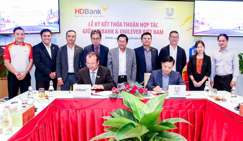 HDBank và Unilever Việt Nam hợp tác, nâng cao lợi ích cho doanh nghiệp và hộ kinh doanh - Ảnh 1. HDBank và Unilever Việt Nam hợp tác, nâng cao lợi ích cho doanh nghiệp và hộ kinh doanh - Ảnh 1.