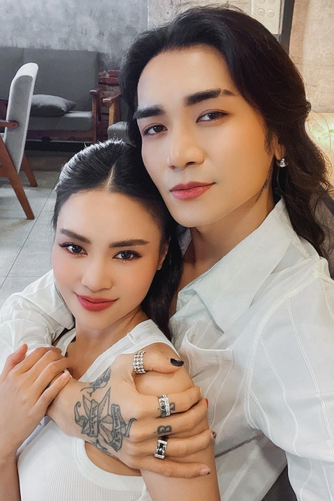 Ảnh vui sao Việt 23/7: Subeo thân thiết Kim Lý - Ảnh 2. Ảnh vui sao Việt 23/7: Subeo thân thiết Kim Lý - Ảnh 2.