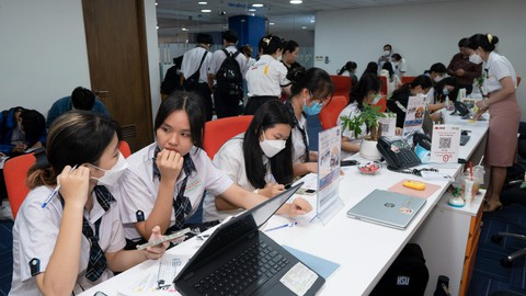 Những việc thí sinh cần làm sau khi biết điểm thi tốt nghiệp THPT 2022 - Ảnh 1. Những việc thí sinh cần làm sau khi biết điểm thi tốt nghiệp THPT 2022 - Ảnh 1.