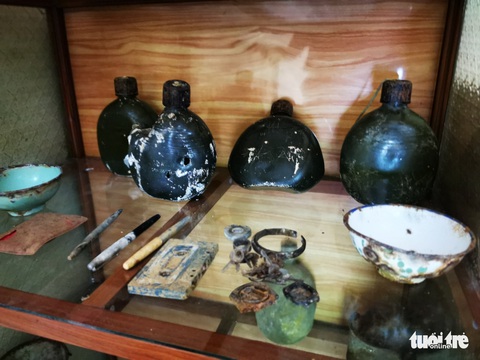 27-7: Tìm lại tên cho anh - Kỳ 1: Chữ ký trên chiếc bình tông ở chiến địa Vị Xuyên - Ảnh 5. 27-7: Tìm lại tên cho anh - Kỳ 1: Chữ ký trên chiếc bình tông ở chiến địa Vị Xuyên - Ảnh 5.