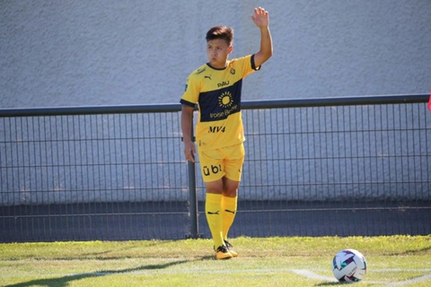 Quang Hải đá hộ công, Pau FC thua đội ngang tầm ở Ligue 2 - Ảnh 1. Quang Hải đá hộ công, Pau FC thua đội ngang tầm ở Ligue 2 - Ảnh 1.