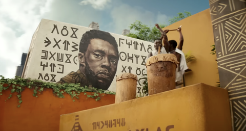 Trailer Black Panther 2 gây xúc động vì quốc tang tưởng nhớ Báo Đen - Ảnh 2. Trailer Black Panther 2 gây xúc động vì quốc tang tưởng nhớ Báo Đen - Ảnh 2.