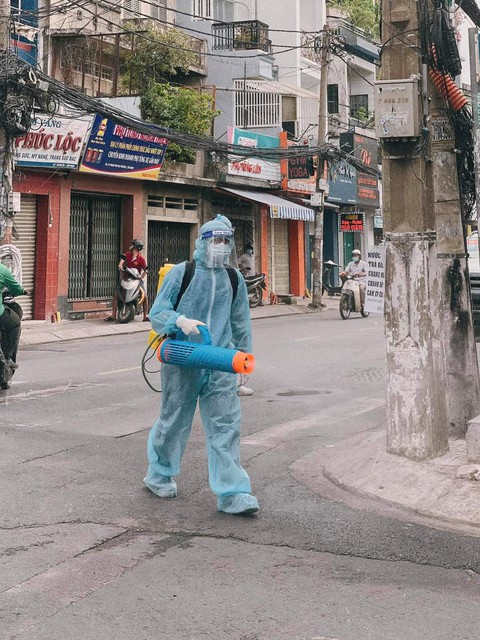 Cảm ơn những tháng ngày đã sát cánh cùng nhau, chỉ mong cộng đồng bình an - Ảnh 3. Cảm ơn những tháng ngày đã sát cánh cùng nhau, chỉ mong cộng đồng bình an - Ảnh 3.