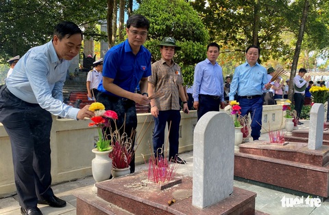 Viết tiếp câu chuyện hòa bình trên đất lửa Quảng Trị - Ảnh 1. Viết tiếp câu chuyện hòa bình trên đất lửa Quảng Trị - Ảnh 1.
