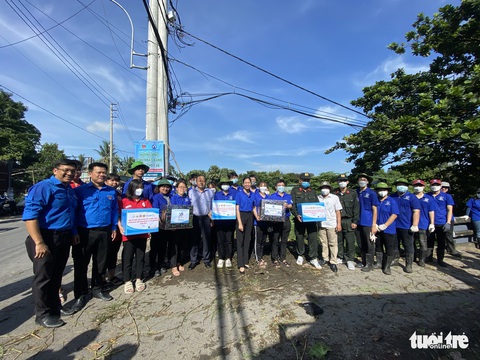 Chủ nhật xanh cải tạo cảnh quan đô thị - Ảnh 4. Chủ nhật xanh cải tạo cảnh quan đô thị - Ảnh 4.