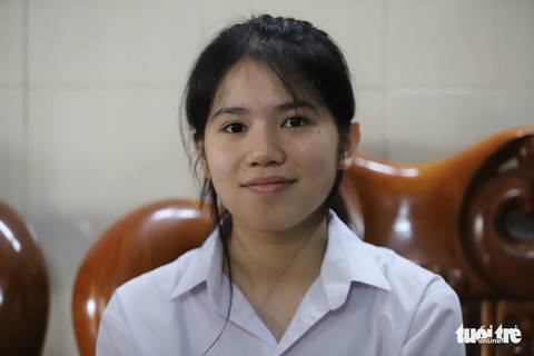 Nữ sinh trường huyện thành thủ khoa ở Hà Tĩnh - Ảnh 1. Nữ sinh trường huyện thành thủ khoa ở Hà Tĩnh - Ảnh 1.